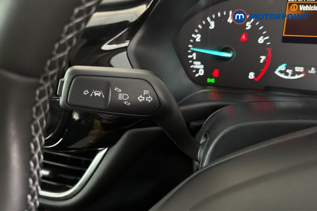 Ford Fiesta Titanium Manual Petrol Hatchback - Stock Number (1672184) - 5th supplementary image