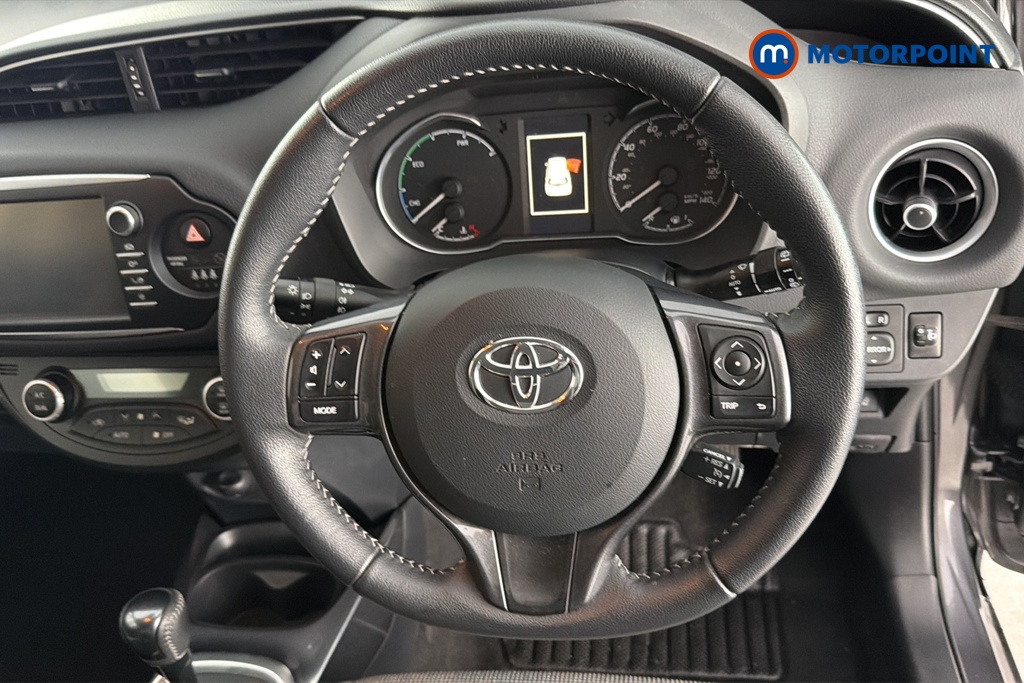 Toyota Yaris Y20 Automatic Petrol-Electric Hybrid Hatchback - Stock Number (1672375) - 2nd supplementary image