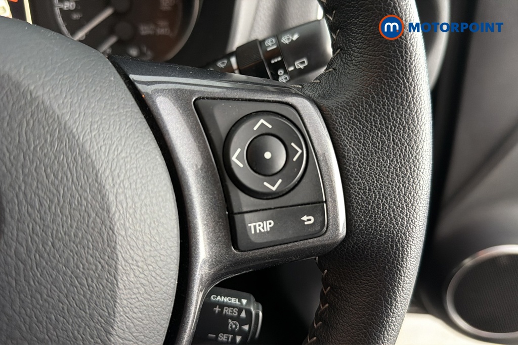 Toyota Yaris Y20 Automatic Petrol-Electric Hybrid Hatchback - Stock Number (1672375) - 3rd supplementary image