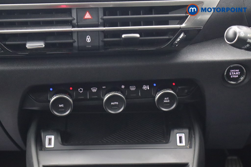 Citroen C4 Shine Manual Petrol Hatchback - Stock Number (1673850) - 4th supplementary image