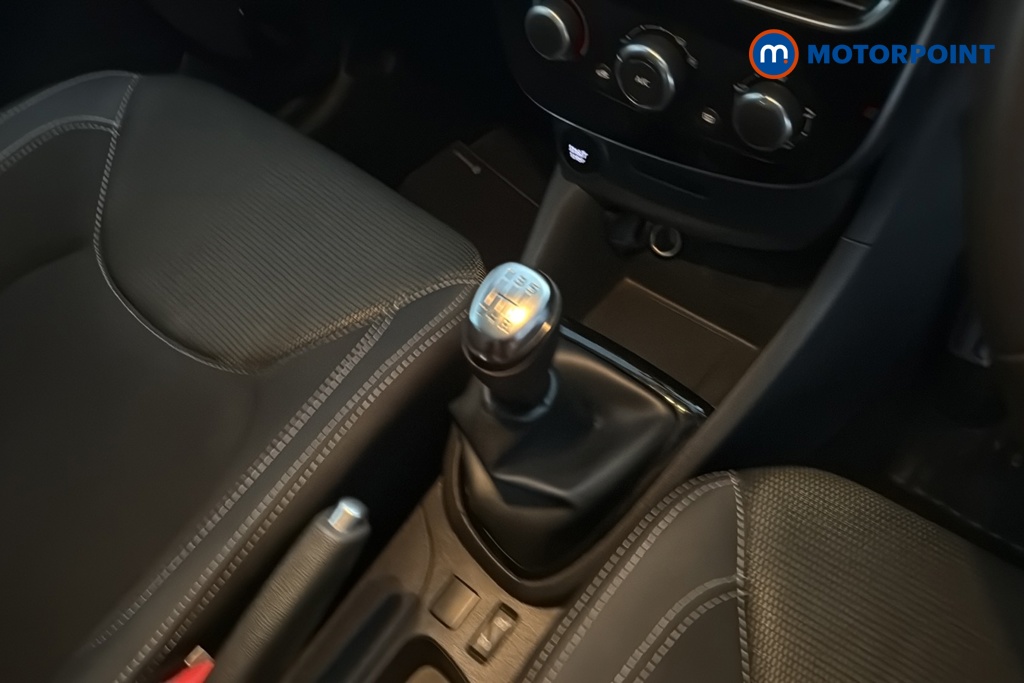 Renault Clio Play Manual Petrol Hatchback - Stock Number (1678551) - 15th supplementary image