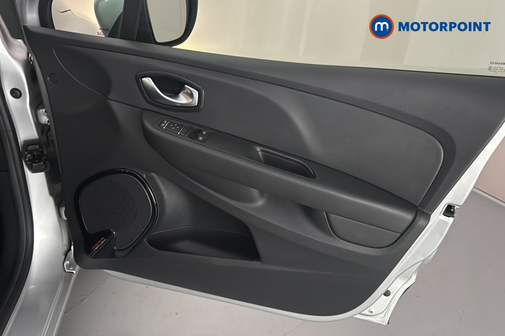 Renault Clio Play Manual Petrol Hatchback - Stock Number (1678551) - 18th supplementary image