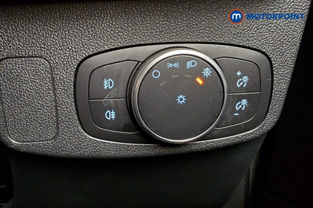 Ford Focus Active X Vignale Edition Manual Petrol Hatchback - Stock Number (1679194) - 17th supplementary image