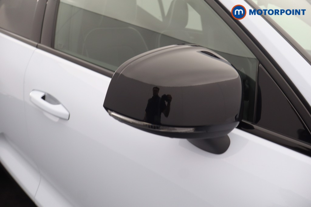 Volvo Xc40 Ultimate Automatic Petrol SUV - Stock Number (1680095) - 53rd supplementary image