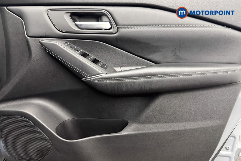 Nissan Qashqai N-Connecta Automatic Petrol SUV - Stock Number (1680468) - 18th supplementary image