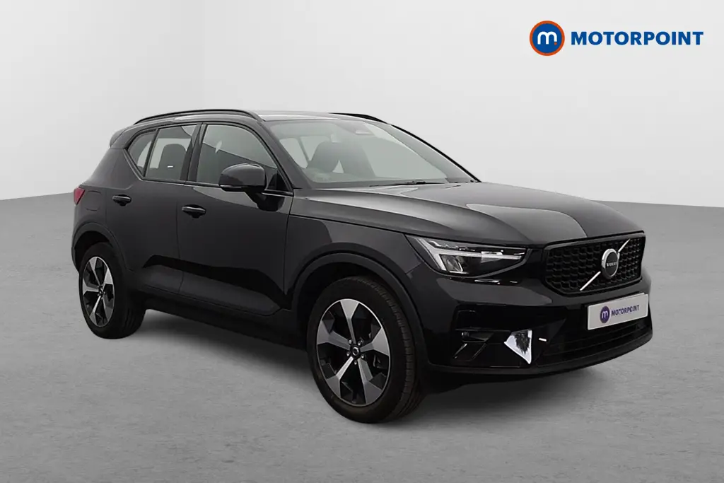 2025 Volvo XC40