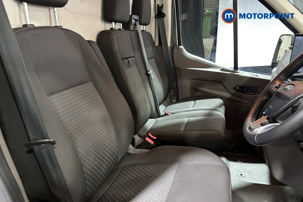 Ford Transit Limited Automatic Diesel Medium Roof Van - Stock Number (1680978) - 22nd supplementary image