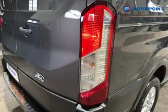 Ford Transit Limited Automatic Diesel Medium Roof Van - Stock Number (1680978) - 36th supplementary image