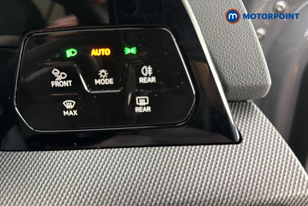 Volkswagen Golf Black Edition Manual Petrol Hatchback - Stock Number (1682357) - 11th supplementary image