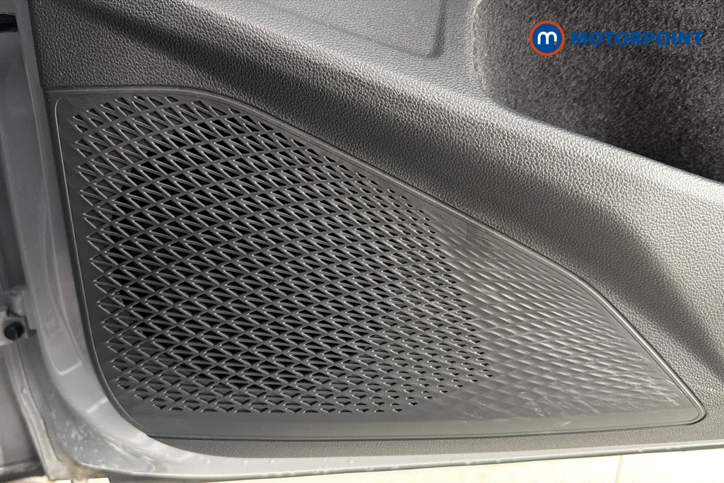 Volkswagen Golf Black Edition Manual Petrol Hatchback - Stock Number (1682357) - 21st supplementary image