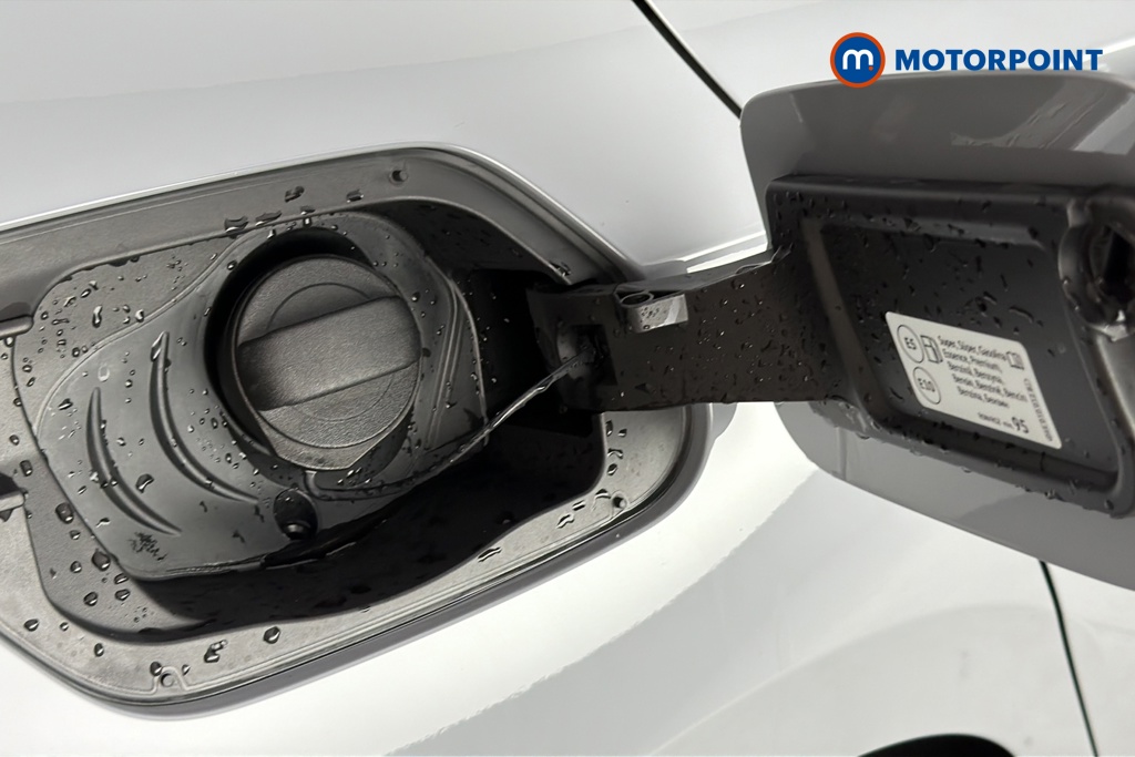 Volkswagen Golf Black Edition Manual Petrol Hatchback - Stock Number (1682357) - 41st supplementary image