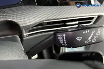 Volkswagen Golf R-Line Automatic Petrol Hatchback - Stock Number (1682358) - 6th supplementary image