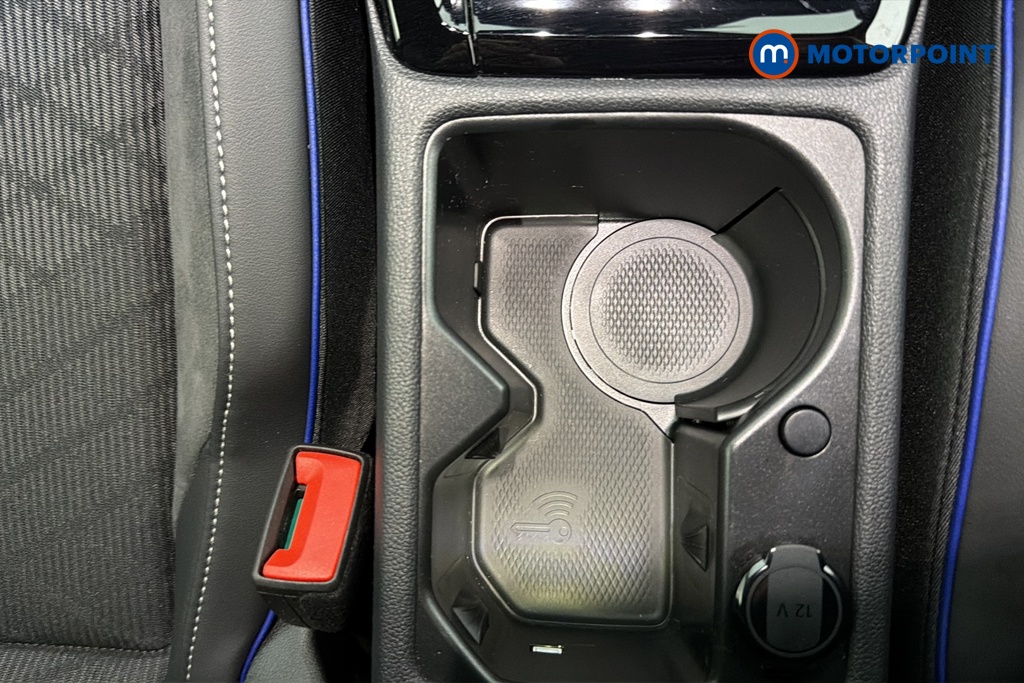 Volkswagen Golf R-Line Automatic Petrol Hatchback - Stock Number (1682358) - 16th supplementary image