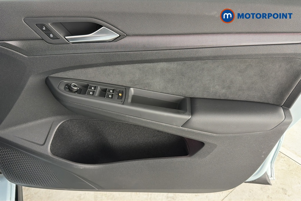 Volkswagen Golf R-Line Automatic Petrol Hatchback - Stock Number (1682358) - 18th supplementary image
