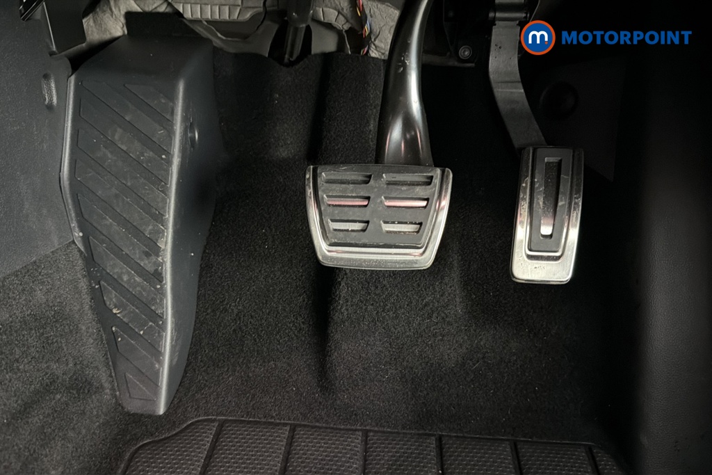 Volkswagen Golf R-Line Automatic Petrol Hatchback - Stock Number (1682358) - 24th supplementary image