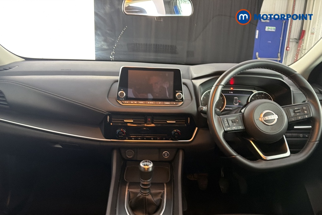 Nissan Qashqai Acenta Premium Manual Petrol SUV - Stock Number (1682535) - 1st supplementary image