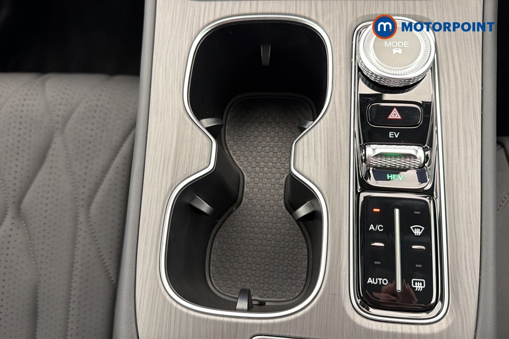 Chery Tiggo 8 Summit Automatic Petrol Plug-In Hybrid SUV - Stock Number (1682716) - 16th supplementary image