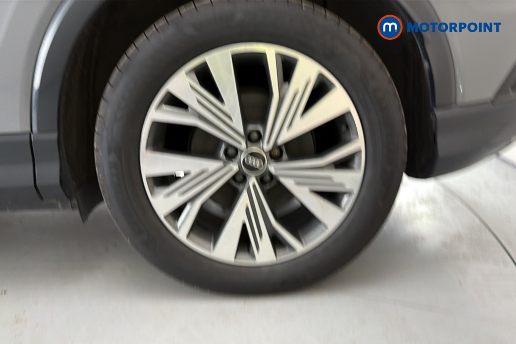 Audi Q4 Sport Automatic Electric SUV - Stock Number (1683067) - 45th supplementary image