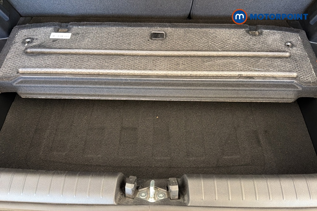 Hyundai I20 Tech Line Automatic Petrol Hatchback - Stock Number (1683603) - 33rd supplementary image