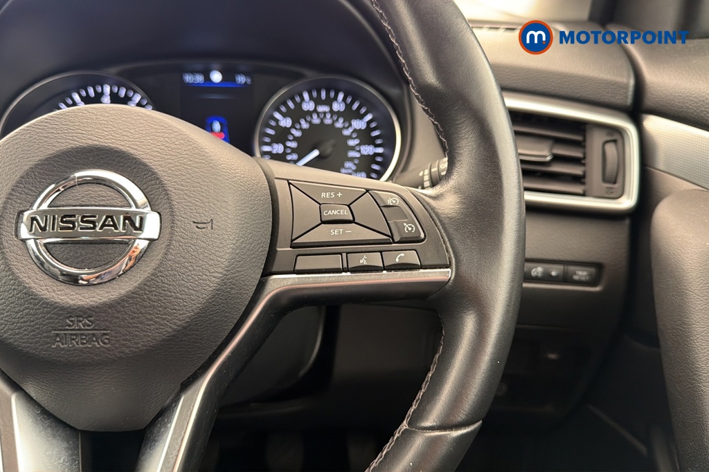 Nissan Qashqai N-Motion Manual Petrol SUV - Stock Number (1684052) - 3rd supplementary image