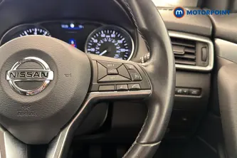 Nissan Qashqai N-Motion Manual Petrol SUV - Stock Number (1684052) - 3rd supplementary image