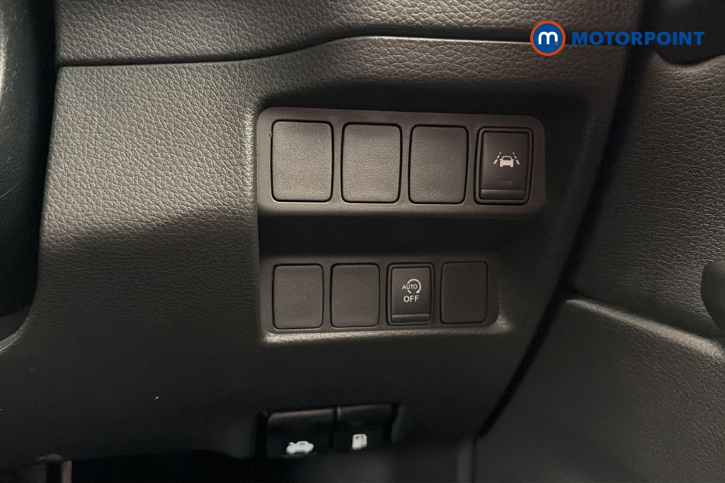 Nissan Qashqai N-Motion Manual Petrol SUV - Stock Number (1684052) - 11th supplementary image