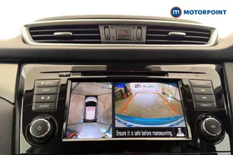 Nissan Qashqai N-Motion Manual Petrol SUV - Stock Number (1684052) - 13th supplementary image