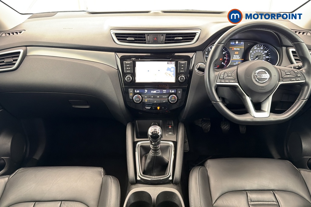 Nissan Qashqai N-Motion Manual Petrol SUV - Stock Number (1684052) - 1st supplementary image