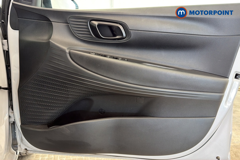 Hyundai I20 Black Line Manual Petrol Hatchback - Stock Number (1684713) - 18th supplementary image