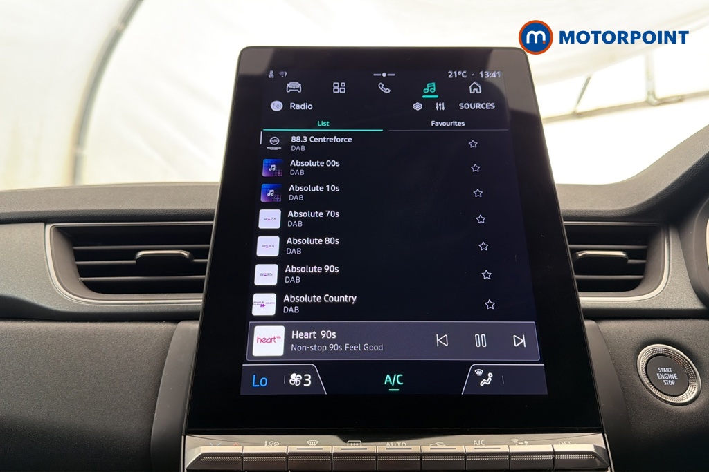 Renault Captur Techno Automatic Petrol-Electric Hybrid SUV - Stock Number (1684915) - 8th supplementary image