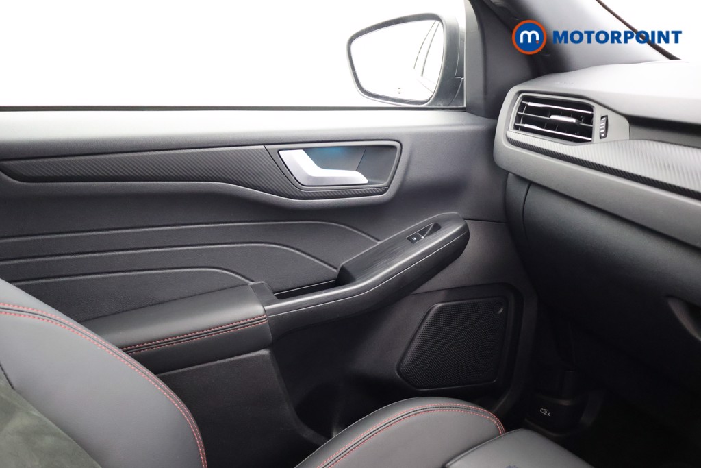 Ford Kuga St-Line Automatic Petrol Plug-In Hybrid SUV - Stock Number (1685060) - 11th supplementary image
