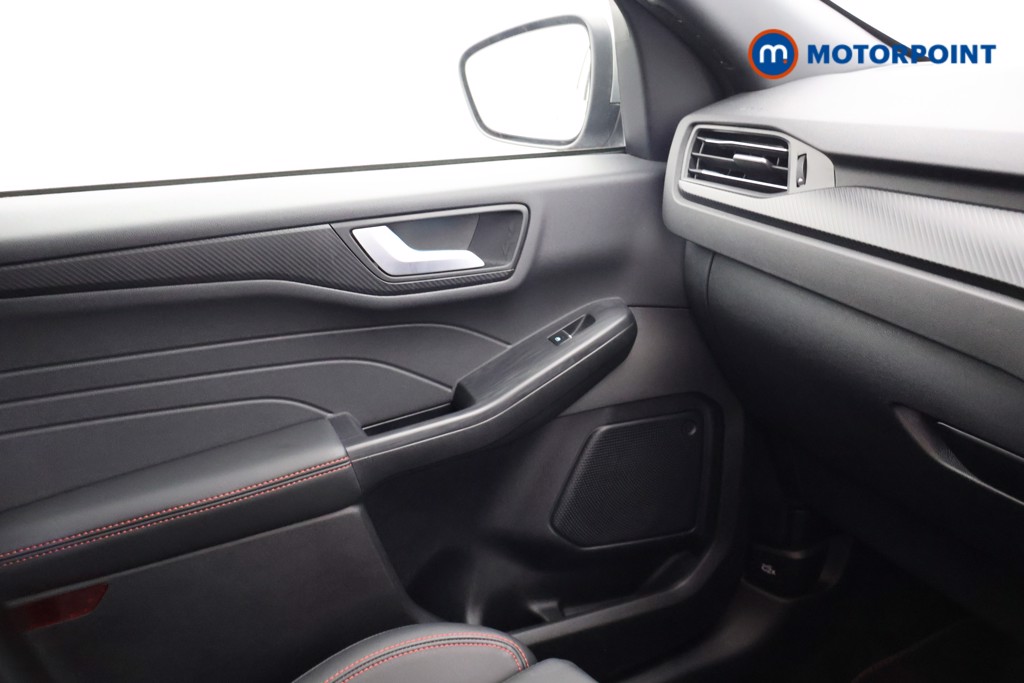 Ford Kuga St-Line Automatic Petrol Plug-In Hybrid SUV - Stock Number (1685071) - 11th supplementary image