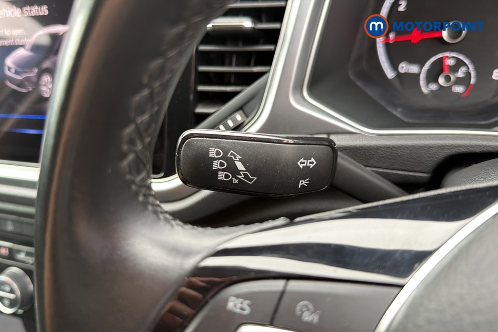 Volkswagen T-Roc Active Manual Petrol SUV - Stock Number (1649355) - 5th supplementary image