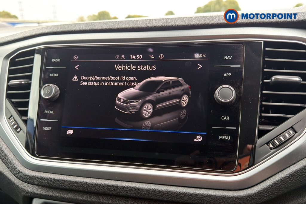 Volkswagen T-Roc Active Manual Petrol SUV - Stock Number (1649355) - 8th supplementary image