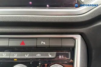 Volkswagen T-Roc Active Manual Petrol SUV - Stock Number (1649355) - 14th supplementary image