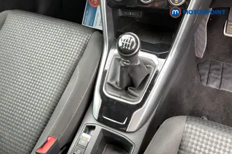 Volkswagen T-Roc Active Manual Petrol SUV - Stock Number (1649355) - 15th supplementary image