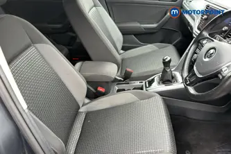 Volkswagen T-Roc Active Manual Petrol SUV - Stock Number (1649355) - 22nd supplementary image