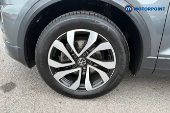 Volkswagen T-Roc Active Manual Petrol SUV - Stock Number (1649355) - 44th supplementary image