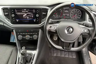 Volkswagen T-Roc Active Manual Petrol SUV - Stock Number (1649355) - 1st supplementary image