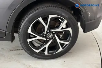 Toyota C-Hr Design Manual Petrol SUV - Stock Number (1653258) - 45th supplementary image