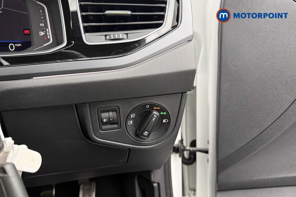 Volkswagen Polo R-Line Manual Petrol Hatchback - Stock Number (1657672) - 19th supplementary image