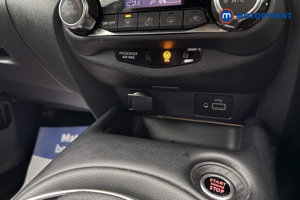 Nissan Juke N-Connecta Automatic Petrol SUV - Stock Number (1658695) - 15th supplementary image