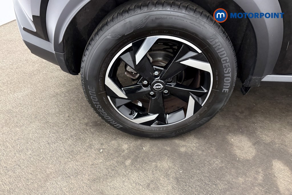 Nissan Juke N-Connecta Automatic Petrol SUV - Stock Number (1658695) - 24th supplementary image