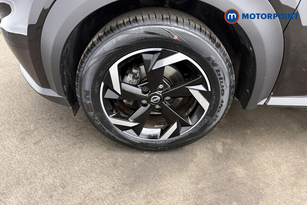 Nissan Juke N-Connecta Automatic Petrol SUV - Stock Number (1658695) - 26th supplementary image