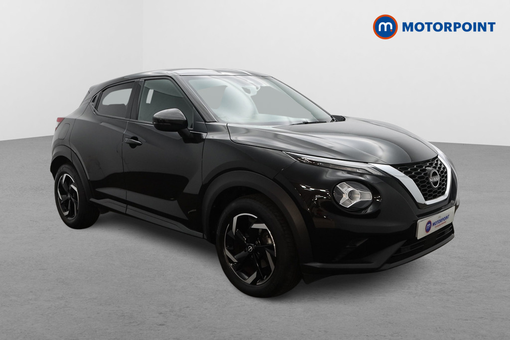 Nissan Juke N-Connecta Automatic Petrol SUV - Stock Number (1658695) - Drivers side front corner