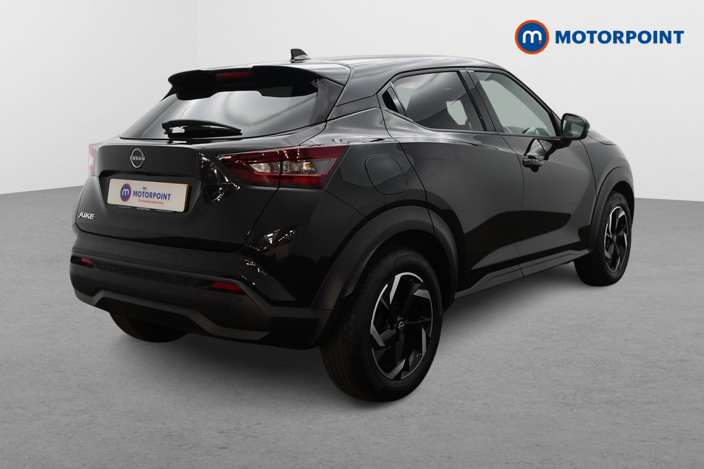 Nissan Juke N-Connecta Automatic Petrol SUV - Stock Number (1658695) - Drivers side rear corner