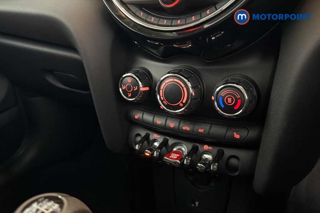 Mini Hatchback Cooper Manual Petrol Hatchback - Stock Number (1664035) - 12th supplementary image