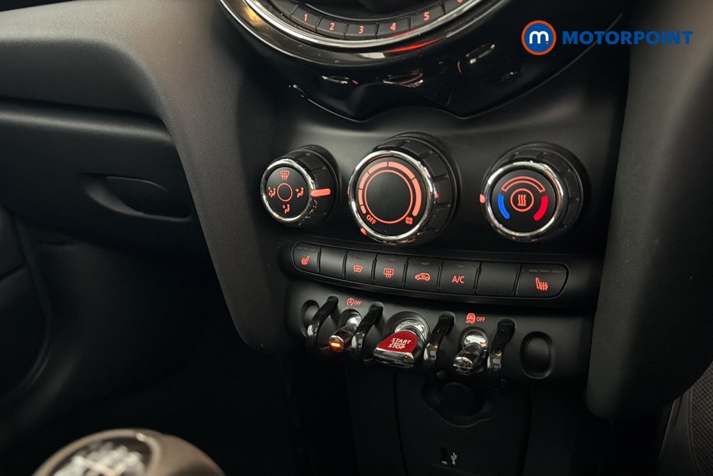 Mini Hatchback Cooper Manual Petrol Hatchback - Stock Number (1664035) - 14th supplementary image