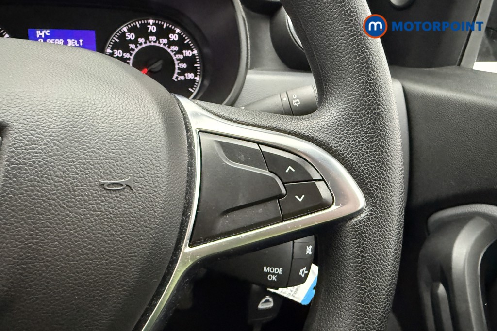 Dacia Duster Essential Manual Petrol SUV - Stock Number (1665802) - 9th supplementary image