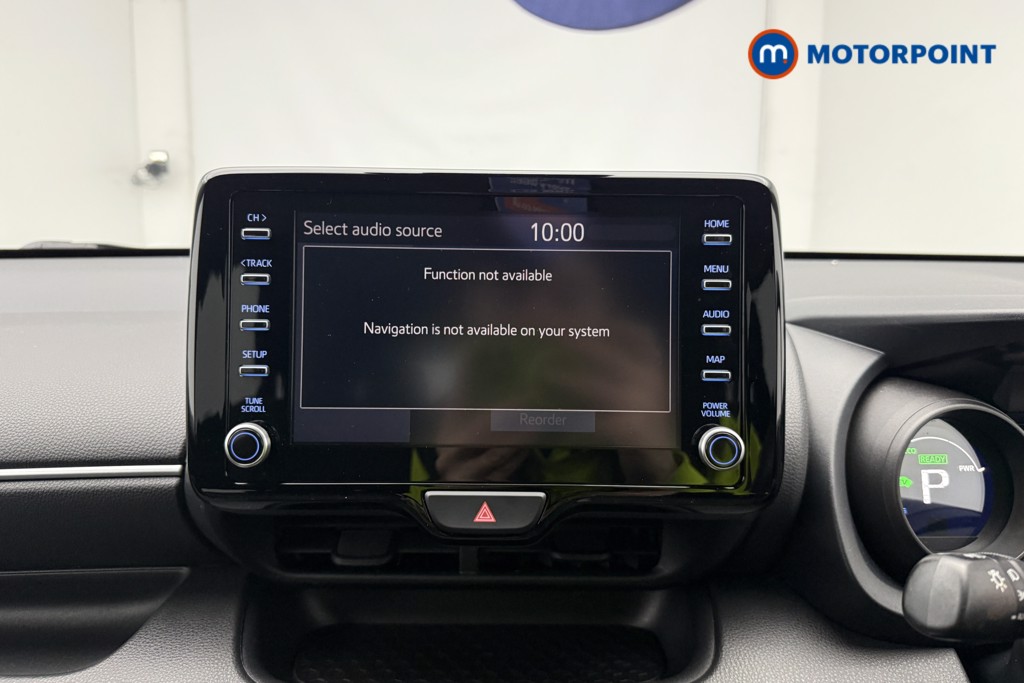 Toyota Yaris Design Automatic Petrol-Electric Hybrid Hatchback - Stock Number (1674481) - 7th supplementary image
